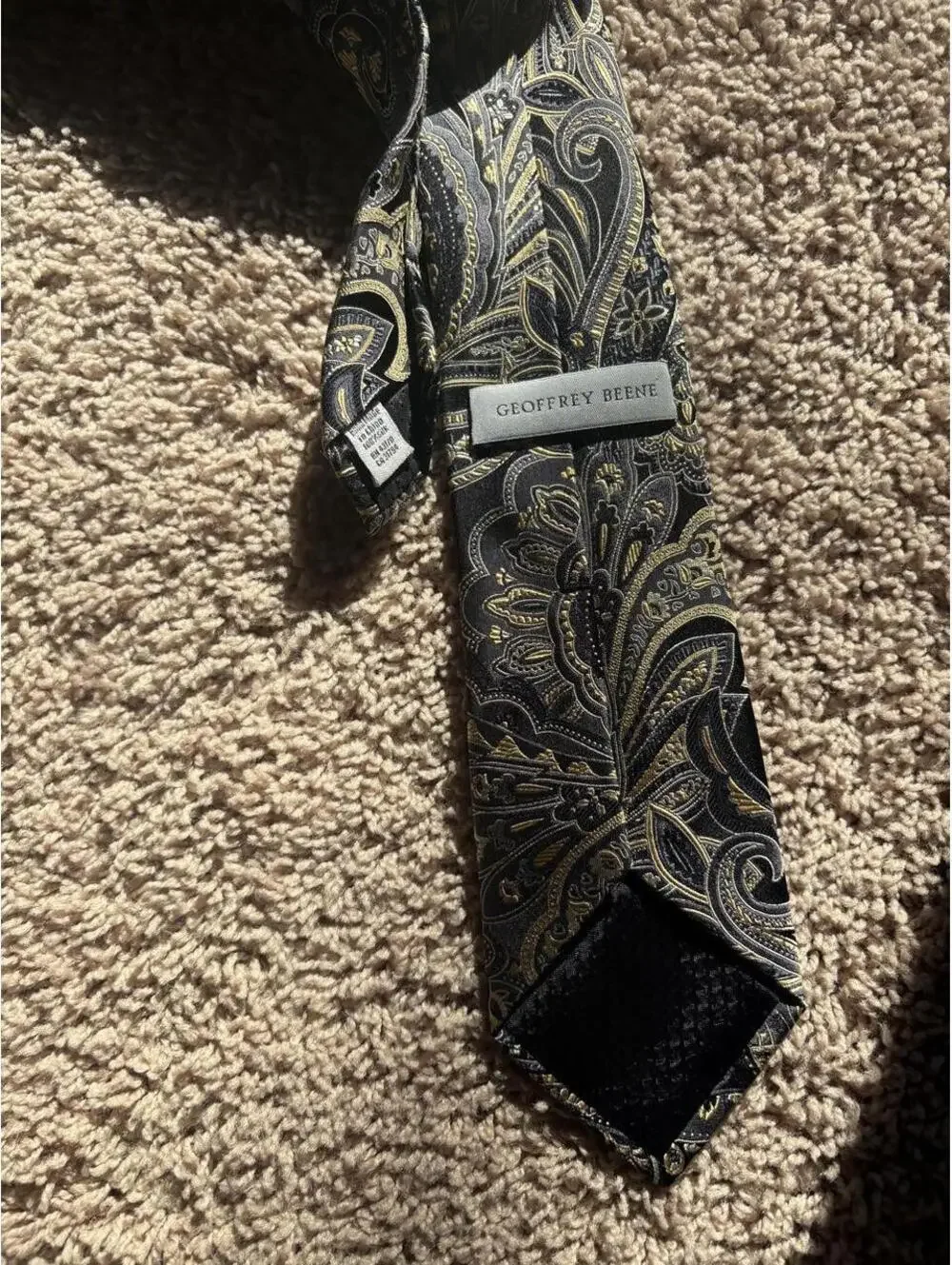 Geoffrey Beene Men's Brown and Black Tie